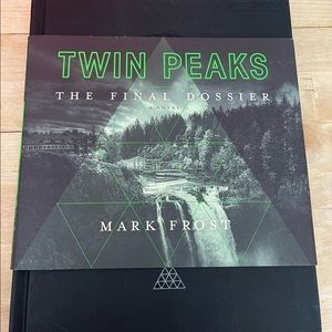 ✨ BOGO ✨ Twins Peak hardcover